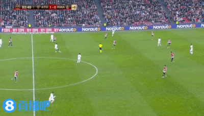 马卡：皇马没对阿隆索下最后通牒，对毕巴不是生死战